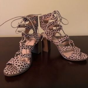 NWOT Leopard Lace Heels. Fun with any outfit!